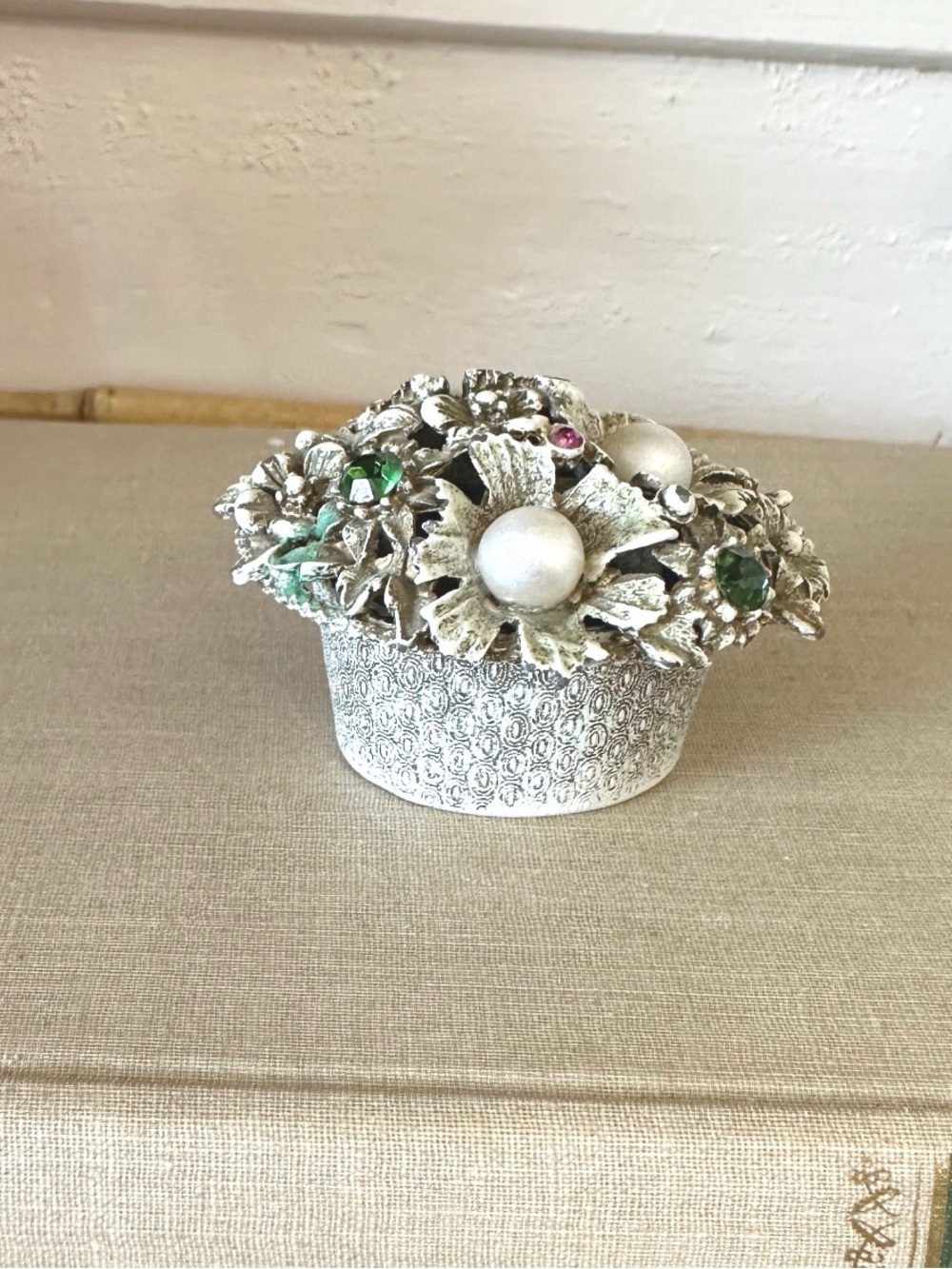 VTG Florenza Flower Basket Trinket Box w/Lid Pearls & Rhinestones
